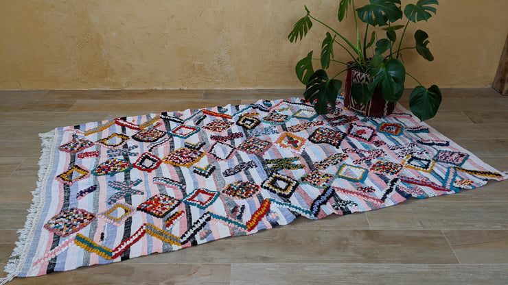 Boucherouite-Teppich, 230 x 130 cm || 7,55 x 4,27 Fuß