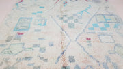 Handgefertigter Azilal-Teppich, 255 x 150 cm || 8,37 x 4,92 Fuß - KENZA & CO
