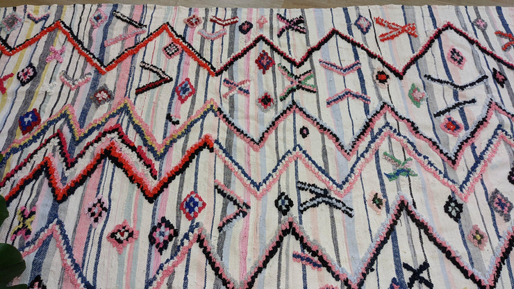 Großer Boucherouite-Teppich, 295 x 170 cm || 9,68 x 5,58 Fuß - KENZA & CO